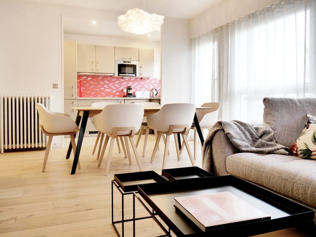Projet d’architecture intérieure à Paris 20ᵉ – Aménagement d’un pied-à-terre moderne