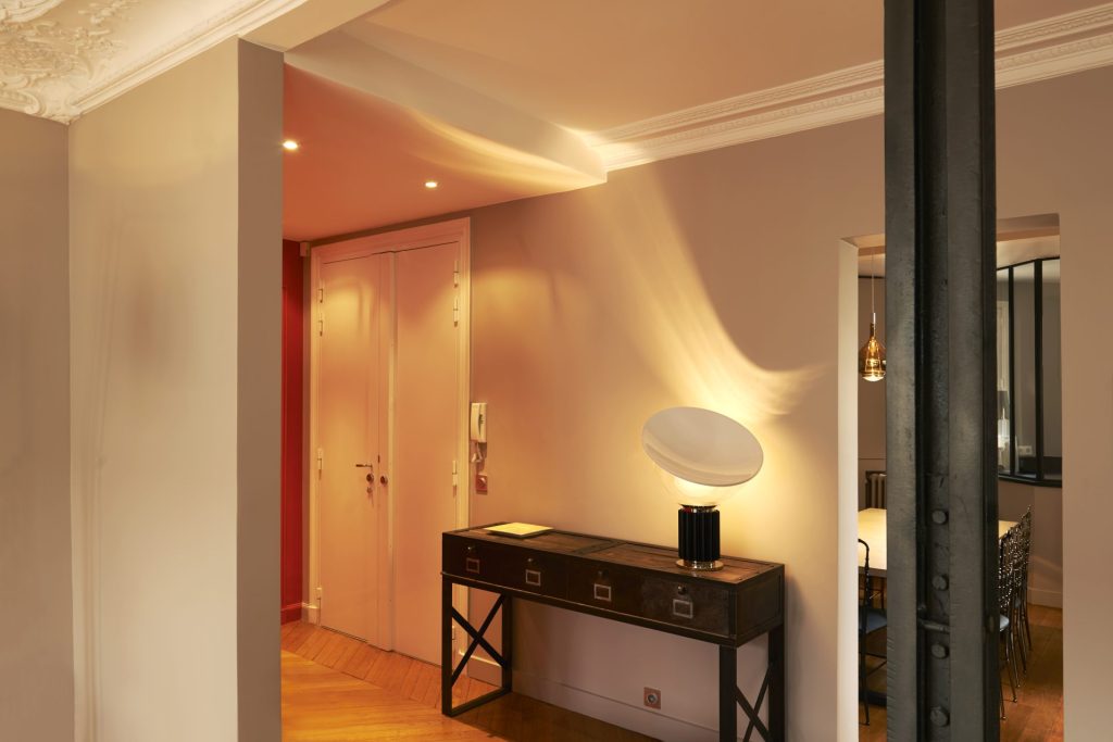 Réaménagement d’un duplex lumineux à Paris 16ᵉ – Architecture intérieure sur mesure